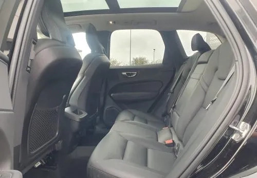 Volvo XC 60 cena 119990 przebieg: 138000, rok produkcji 2020 z Sosnowiec małe 79